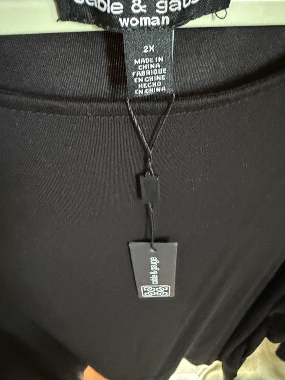 NWT Cable & Gauge Black Colorblock Statement Sleeve Top 2X - Picture 5 of 8